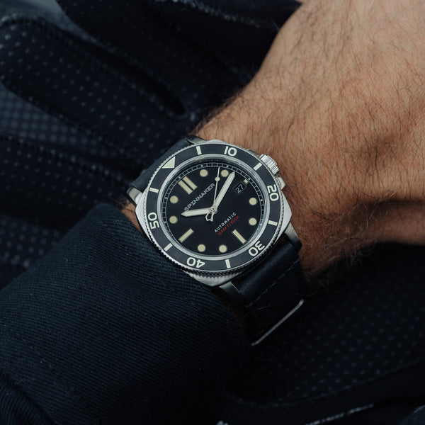 Spinnaker Hull Diver Automatic Red Reef