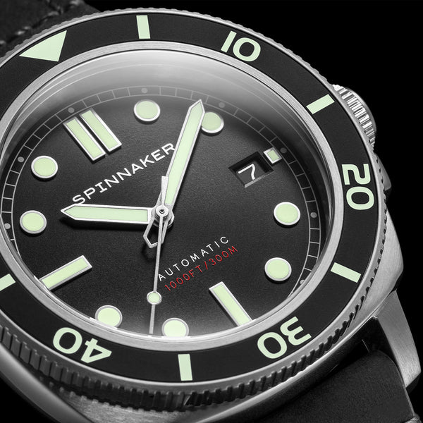 Spinnaker Hull Diver Automatic Red Reef