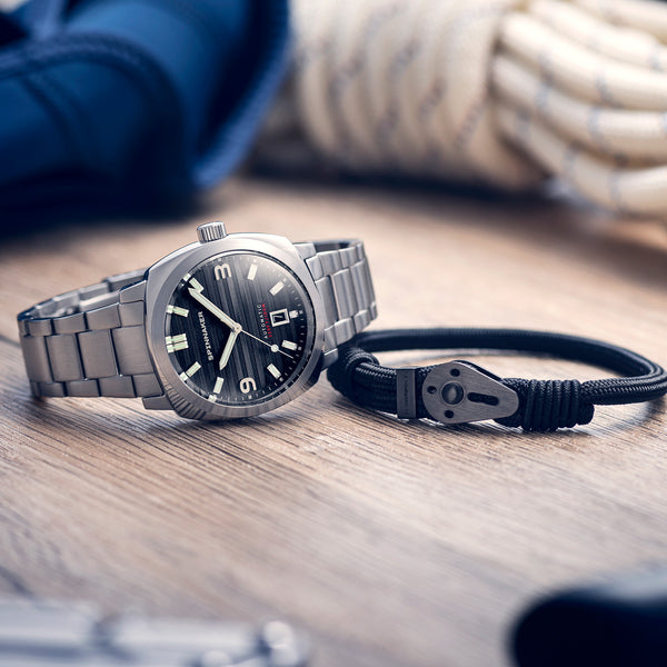 Spinnaker Hull Riviera Automatic Red Reef