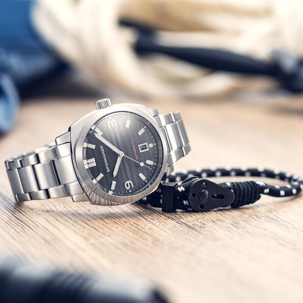 Spinnaker Hull Riviera Automatic Red Reef