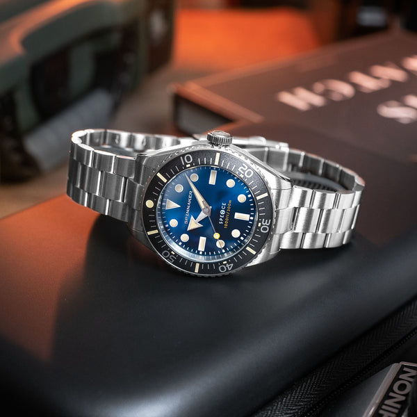 Spinnaker Spence 300 Automatic Red Reef