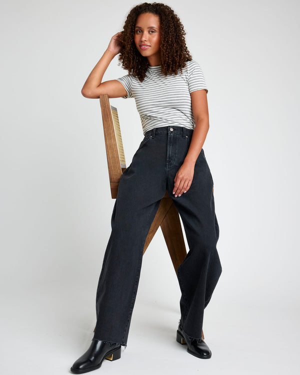 Splendid Carson Barrel Leg Jean In Black Rinse