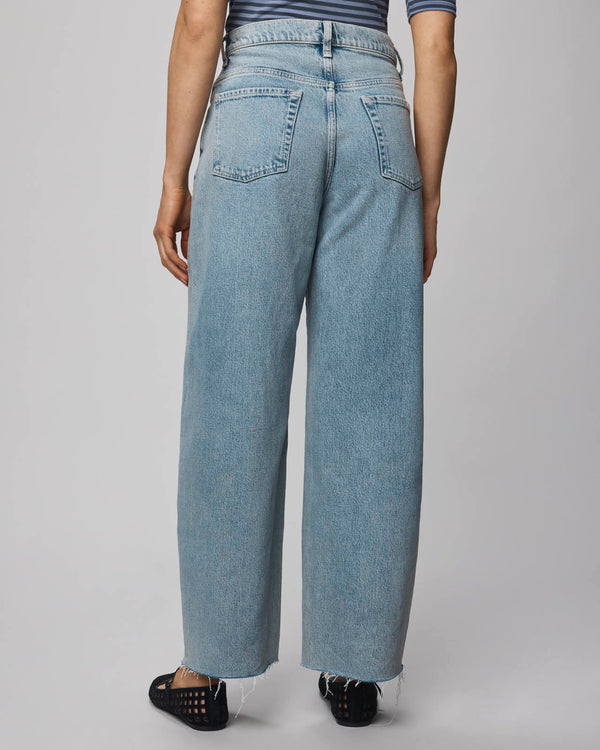 Splendid Carson Barrel Leg Jean In Light Wash