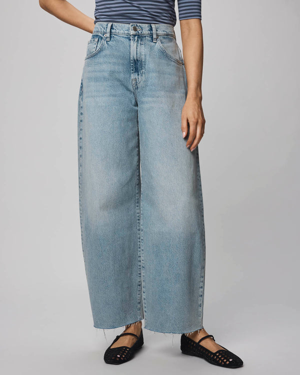 splendid Carson Barrel Leg Jean in Light Wash