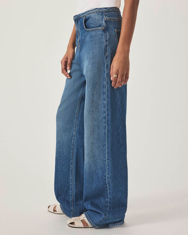 Splendid Cut Waist Relax Wide Leg Jean