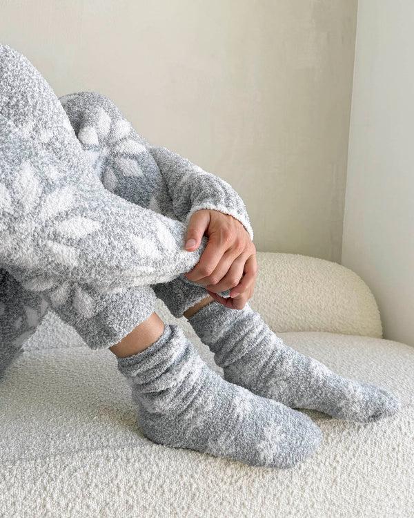 splendid Grey Snowflake Bia Fuzzy Socks