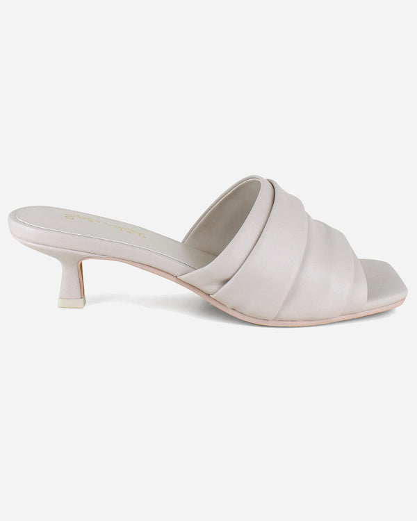 Splendid Harvey Kitten Heel In White Sand