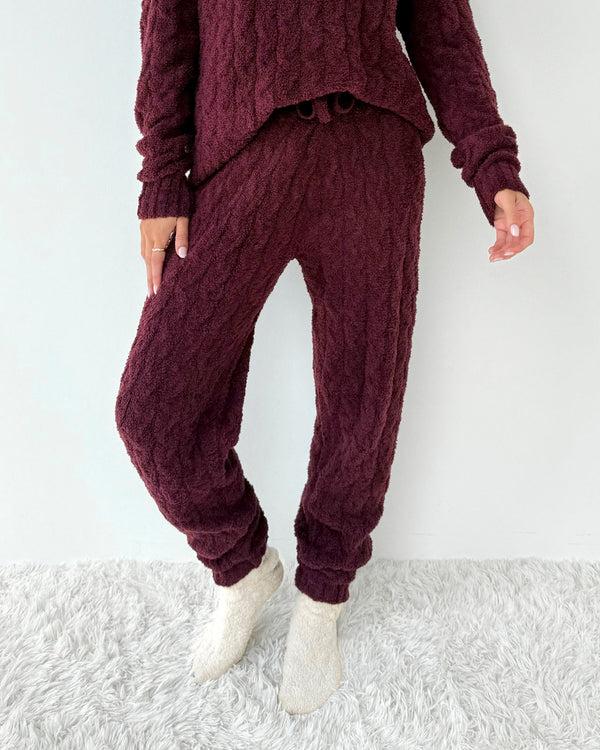 Splendid Ivory Cozy Fuzzy Cable Socks