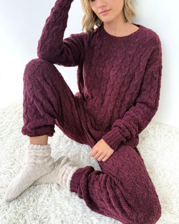 splendid Ivory Cozy Fuzzy Cable Socks