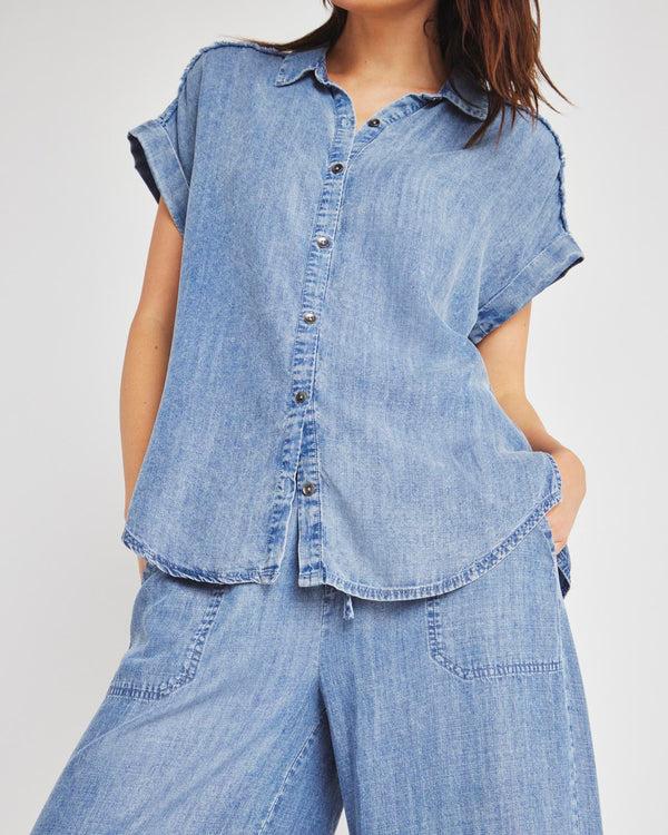 Splendid Kathryn Chambray Short Sleeve Shirt