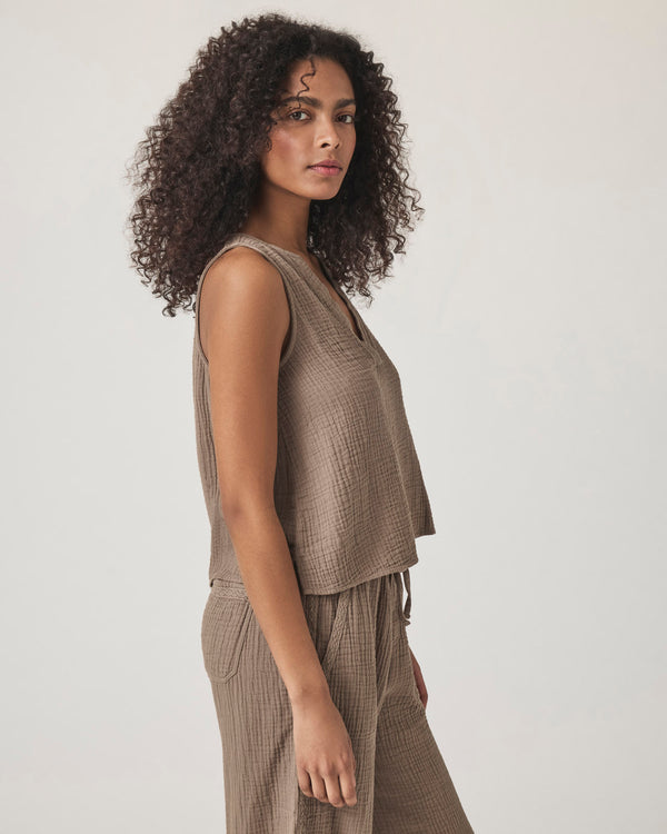 Splendid Kit Gauze V-Neck Tank