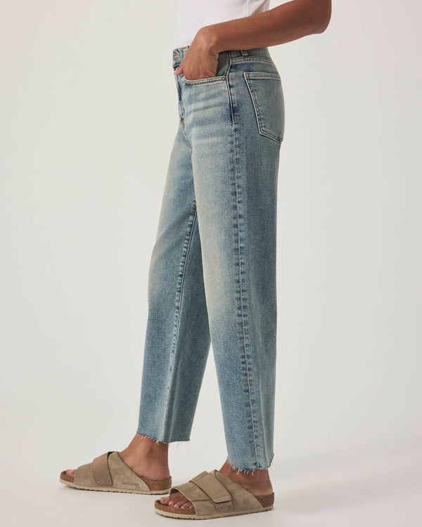 Splendid Light Wash Cropped Wide Leg Raw Hem Jean