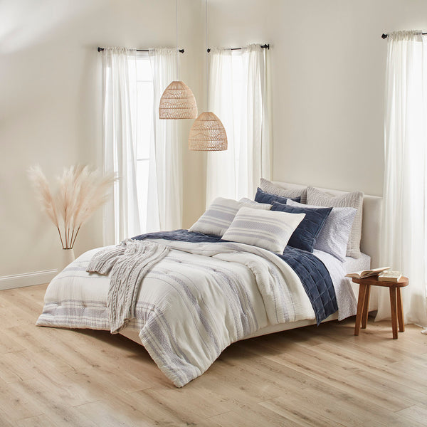 Splendid Pace Comforter Set