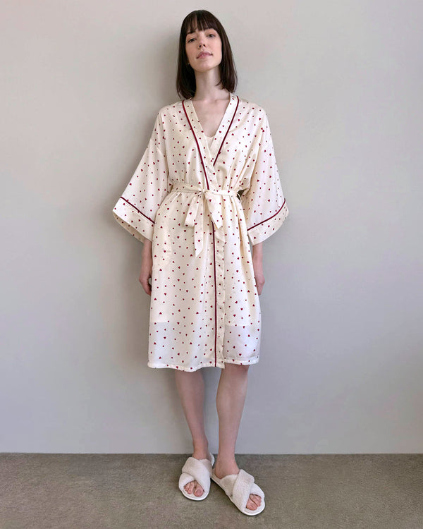 Splendid Small Heart Toss Satin Silk Robe