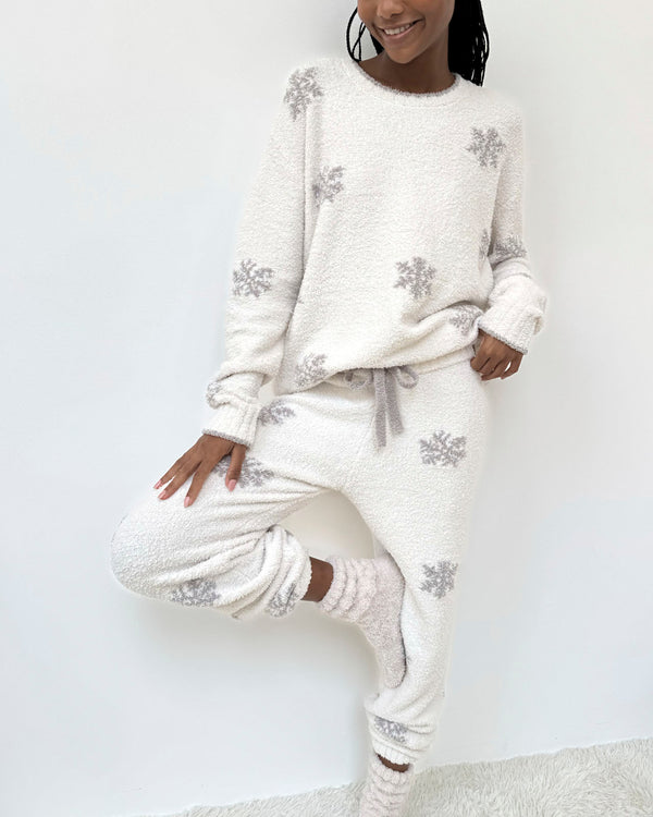Splendid Snow Flake Fuzzy Sweater PJ Set