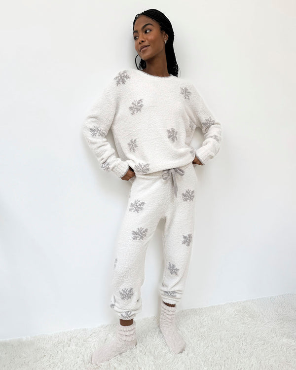 Splendid Snow Flake Fuzzy Sweater PJ Set
