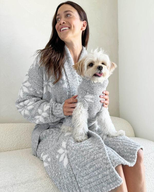 Splendid Snowflake Pomona Fuzzy Robe