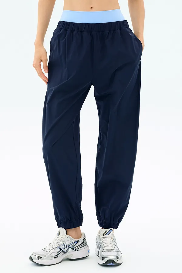 Splits59 Megan Woven Nylon Jogger