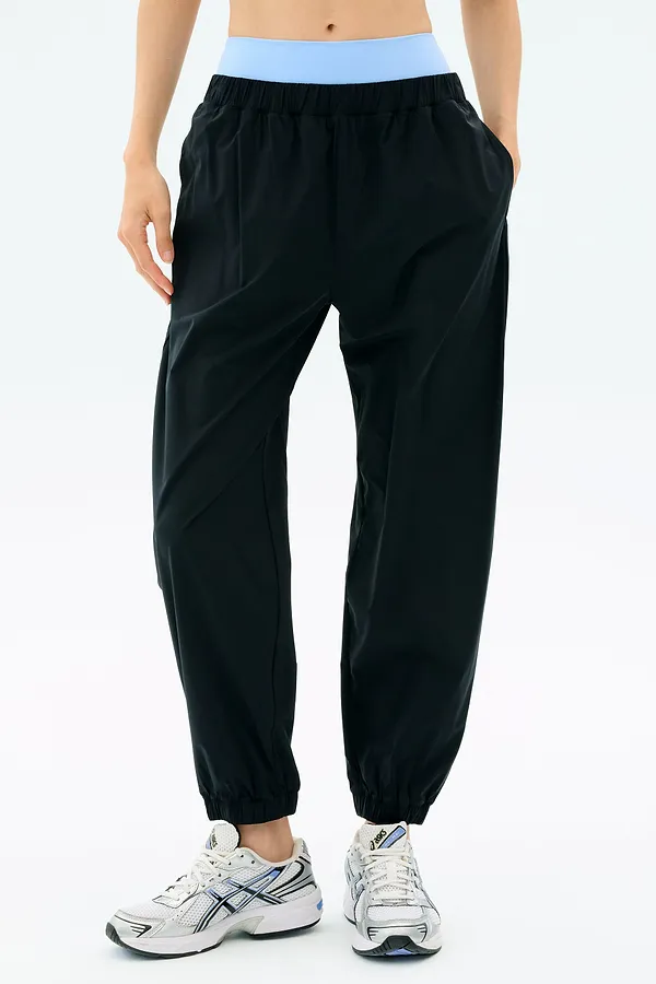 Splits59 Megan Woven Nylon Jogger