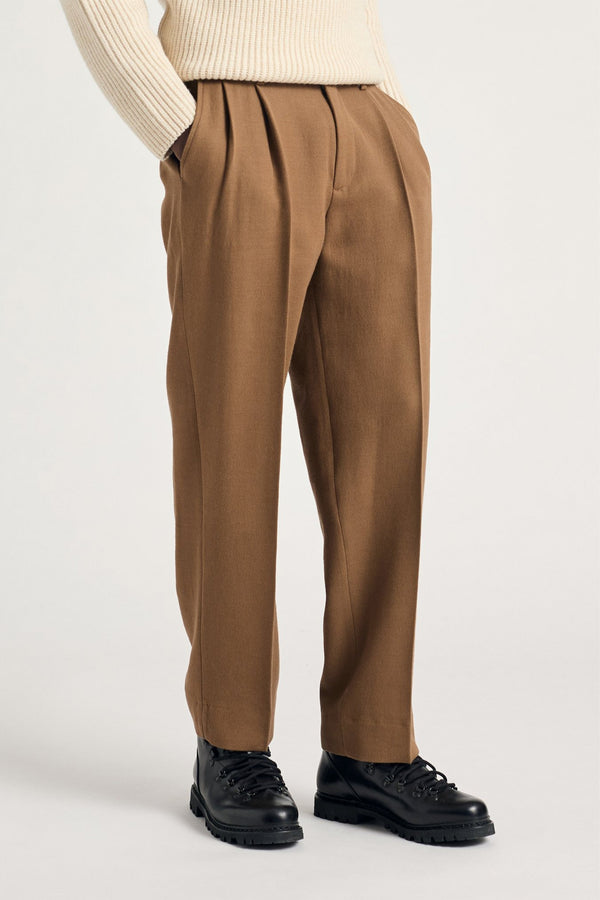 Sportivo Store Benn Relaxed Cavalry Cotton Wool Pleated Trouser Oak