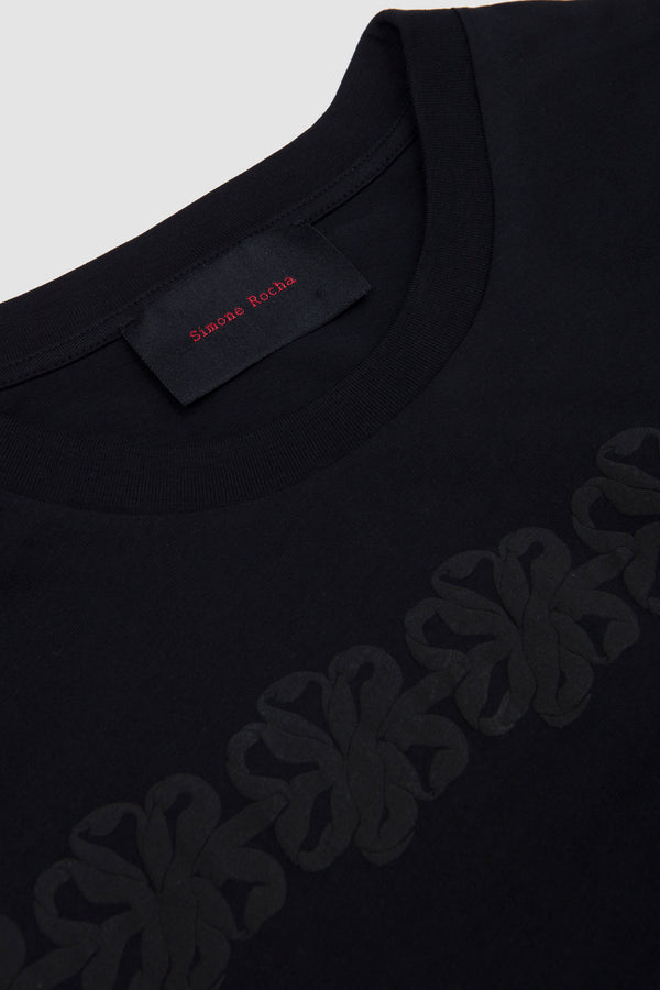 Sportivo Store Ribbon Daisy Chain Print T-Shirt Black/ Black