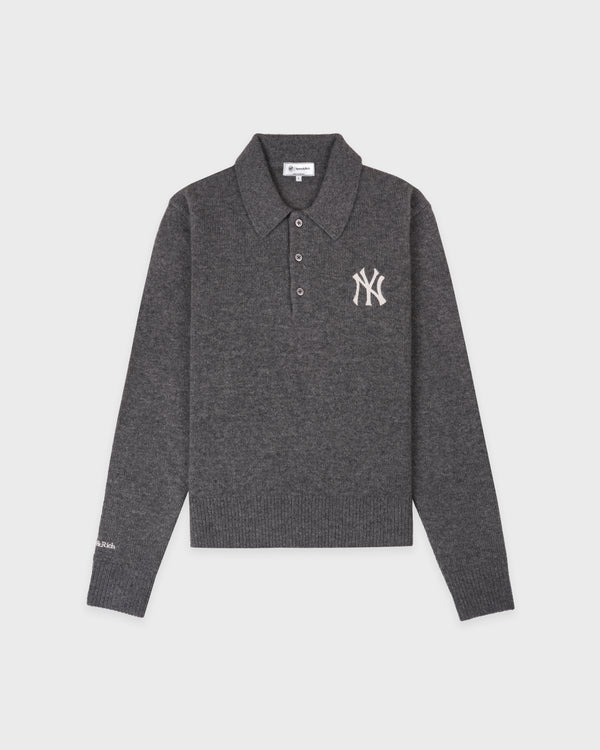 sporty & rich Heritage Yankees Serif Cashmere Polo - Dark Grey/White