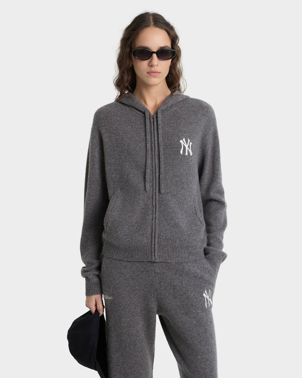 Sporty & Rich Heritage Yankees Serif Cashmere Zip Hoodie - Dark Grey/White