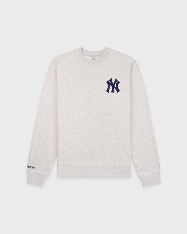 sporty & rich Heritage Yankees Serif Crewneck - Heather Gray/Navy