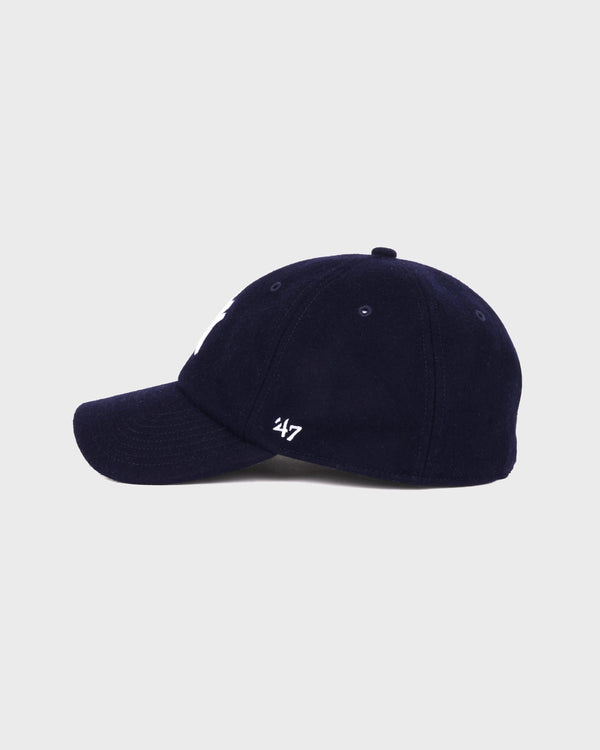 Sporty & Rich Yankees Serif Wool Hat - Navy/White