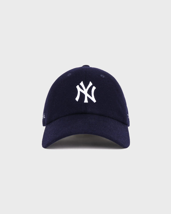 sporty & rich Yankees Serif Wool Hat - Navy/White