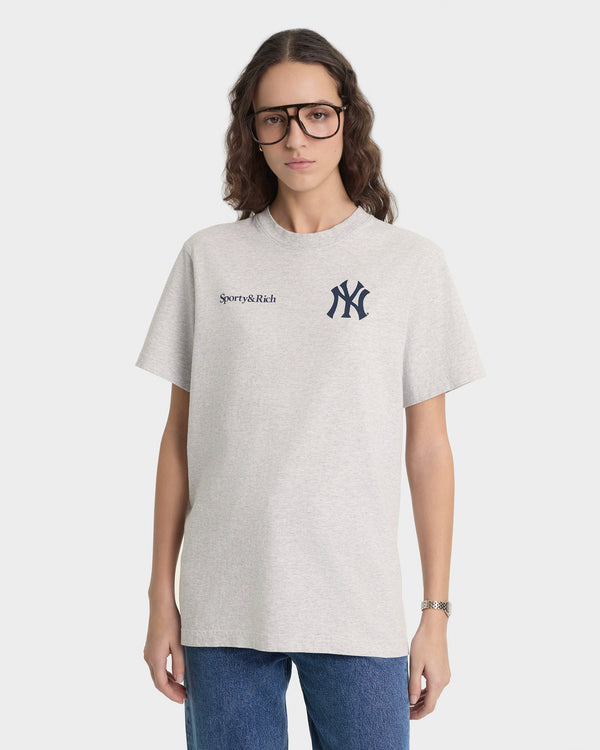 Sporty & Rich Yankees Curve T-Shirt - Heather Gray/Navy