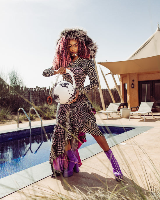 Sprayground A.I.8 AFRICAN INTELLIGENCE - ORIGIN STORY GLOBE BAG