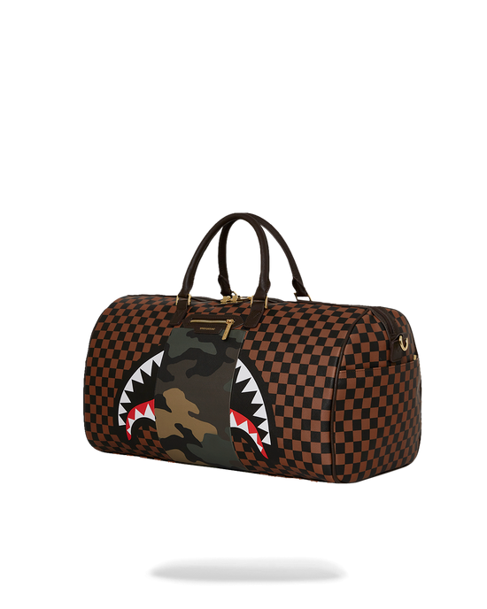 Sprayground EXTERIOR GOLD ZIP POCKET SHARKS IN PARIS DUFFLE