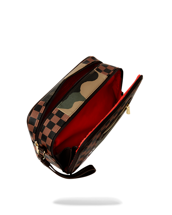 Sprayground EXTERIOR GOLD ZIP POCKET SHARKS IN PARIS TOILETRY BRICKSIDE BAG