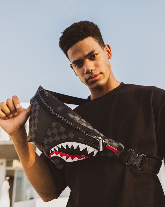 Sprayground HENNY AIIR TO THE THRONE SAVVY CROSSBODY