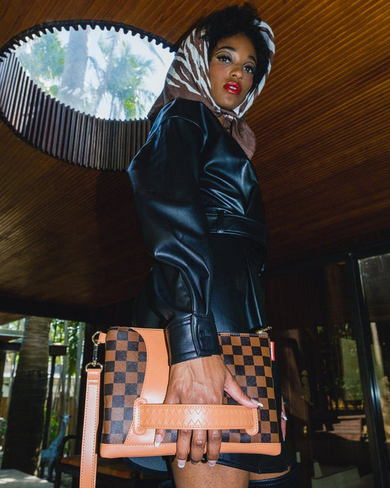 Sprayground HENNY AIR TO THE THRONE CROSSOVER CLUTCH