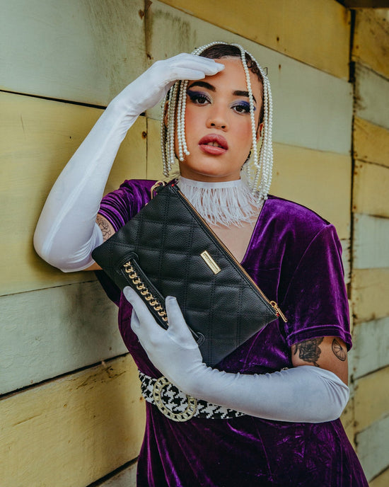 Sprayground NOIR QUILT GOLD CHAIN SHARK CROSSOVER CLUTCH