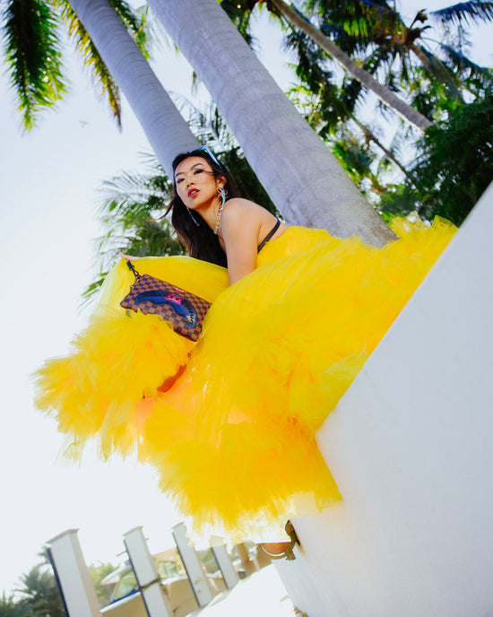 Sprayground SHARKS IN PARIS CLEAR FOR TAKEOFF CROSSOVER CLUTCH WITH STRAP