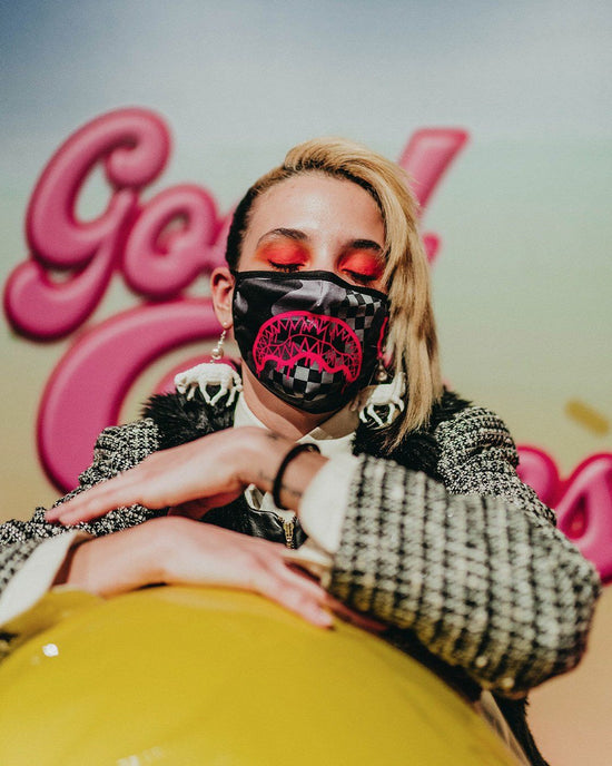 Sprayground 3AM PINK DRIP FACE MASK
