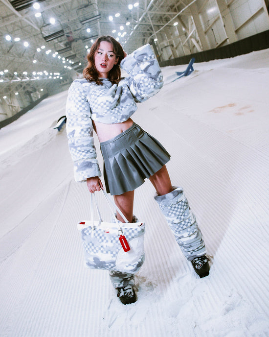 Sprayground 3AM PLUSH SWISS ALPS TOTE