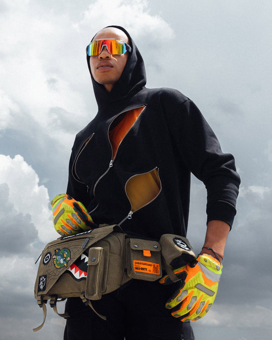 Sprayground CALL OF DUTY NEVER BACK DOWN CROSSBODY