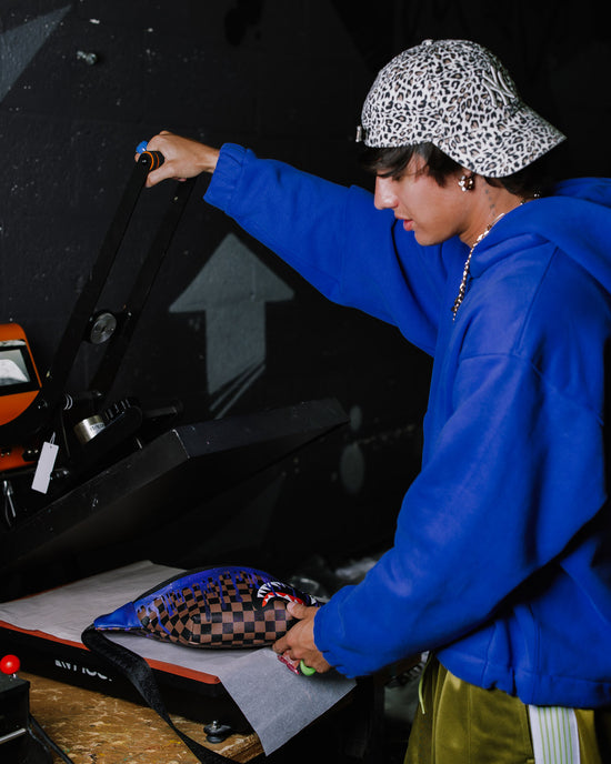 Sprayground CHAMPION OF THE GALAXY SAVVY CROSSBODY