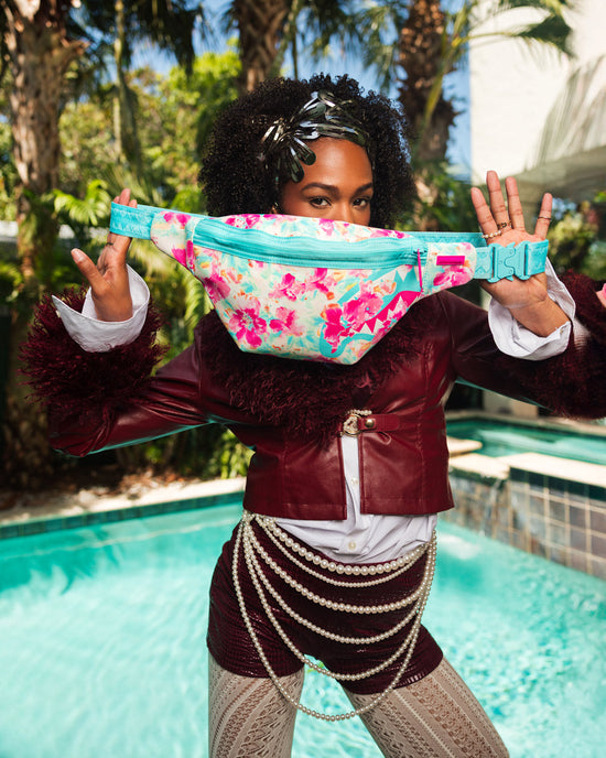 Sprayground GARDEN DELIGHT SAVVY CROSSBODY