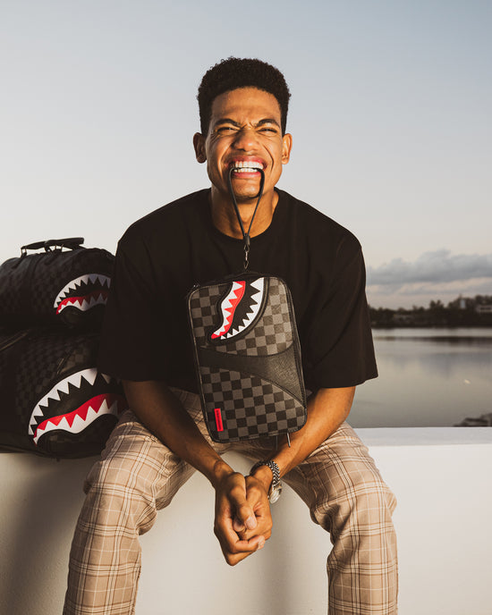 Sprayground HENNY AIIR TO THE THRONE TOILETRY BAG