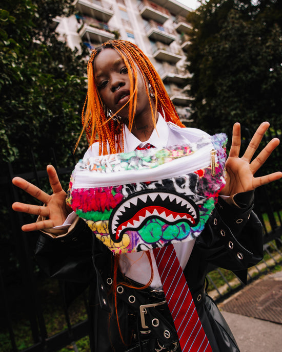 Sprayground LE MONDE DES GRAFFITIS SAVVY CROSSBODY