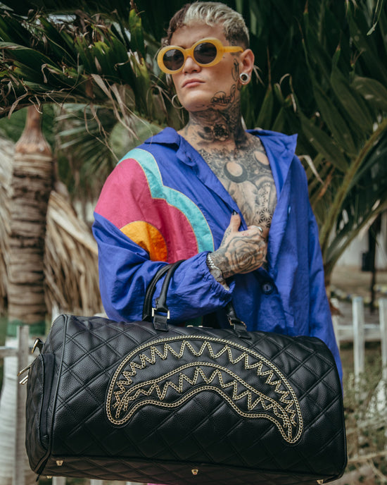 Sprayground NOIR QUILT GOLD CHAIN SHARK DUFFLE
