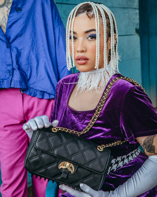 Sprayground NOIR QUILT GOLD CHAIN SHARK HANDBAG