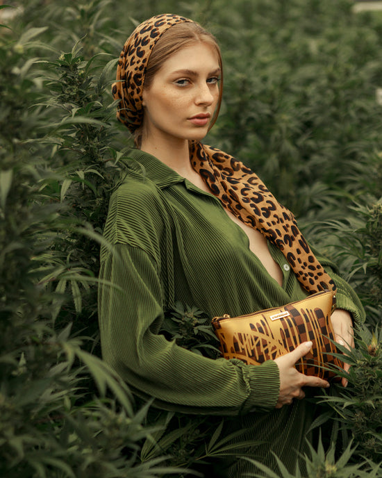 Sprayground PARIS PAINT CROSSOVER CLUTCH