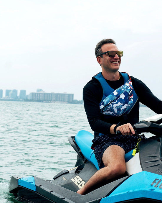 Sprayground SHARK WAVE SAVVY CROSSBODY