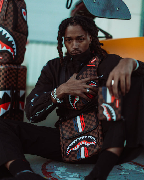 Sprayground SHARKS IN PARIS GT MESSENGER SLING BAG